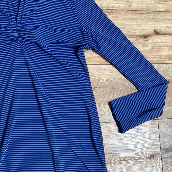 Prana Perry Stripe Hooded Pullover quick drying, UPF 50 - Picture 6 of 10